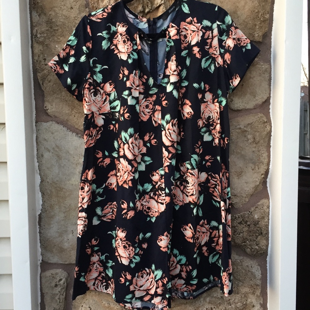 ❌SOLD❌Boutique Floral Romper